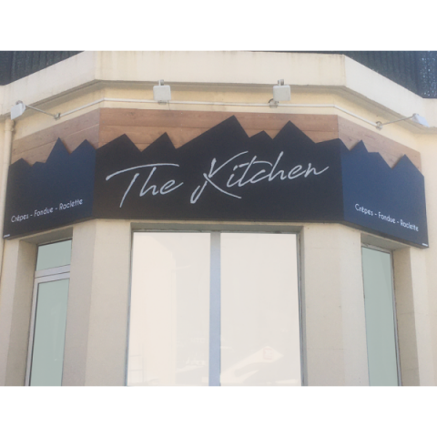 Enseigne métal et bois