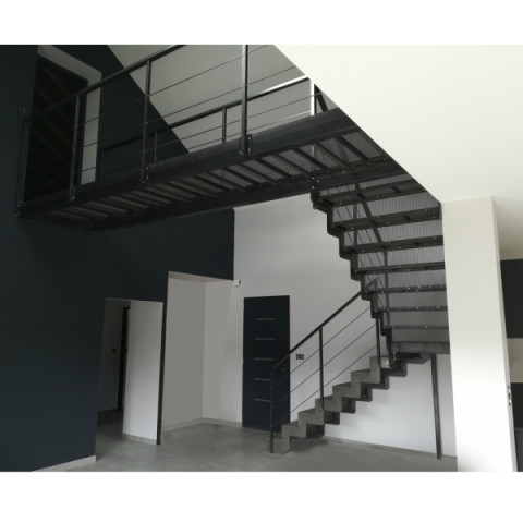 Escalier et passerelle métal