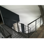 Escalier et passerelle métal