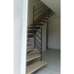 Escalier limon central métal et bois