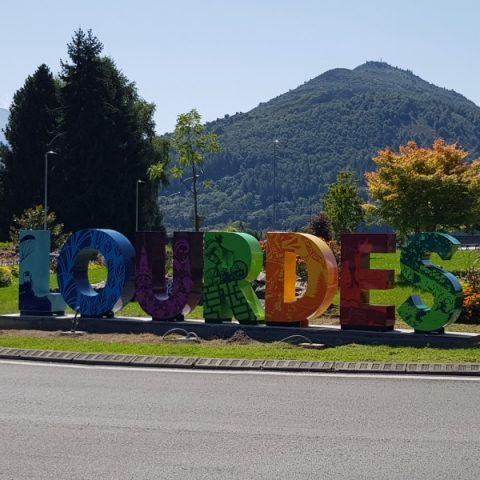 Lettres géantes de Ville