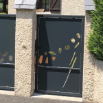 Portail métal découpé